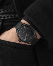 Load image into Gallery viewer, Icon Automatic - Mesh Matte Black
