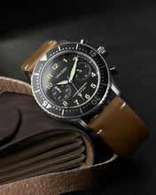 Load image into Gallery viewer, The Outrider - Silver/Scotch
