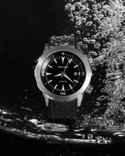 Load image into Gallery viewer, The Vessel Silicone - Black/Silver
