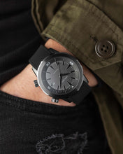 Load image into Gallery viewer, The Vessel Silicone - Gunmetal
